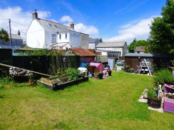 4 Bedroom Terraced